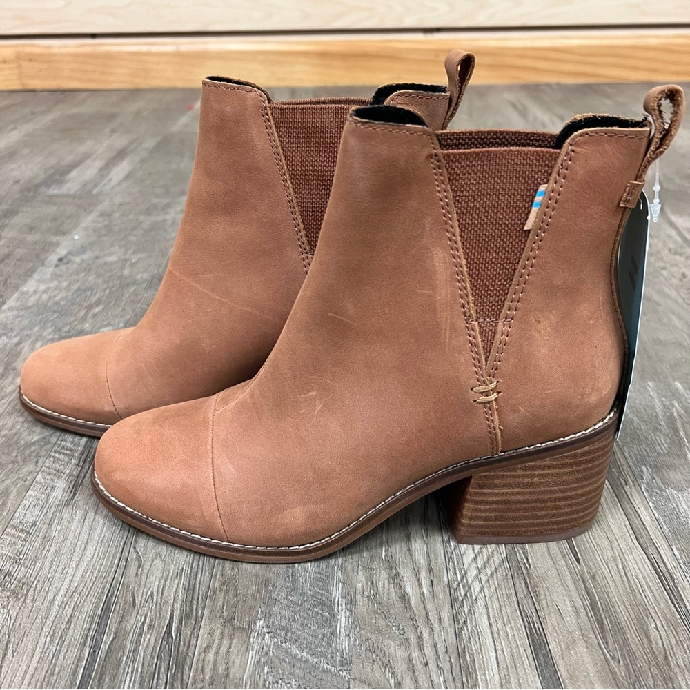 TOMS Women’s Esme Suede Chelsea Ankle Boot